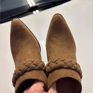 Universal thread mule Braided Brown Women's Shoes